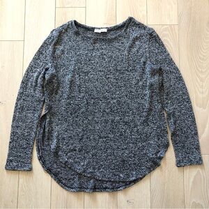 Abercrombie & Fitch Side Slit Marled Knit Long Sleeve  Top in Black&White Size M
